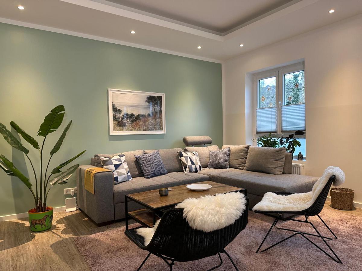 Am Kleinen Muehlenteich - Zentrale Ruhige Lage Mit Parkplatz Und Fahrraedern Apartment Flensburg Luaran gambar