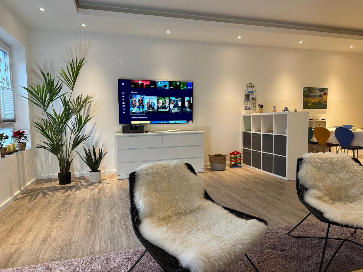 Am Kleinen Muehlenteich - Zentrale Ruhige Lage Mit Parkplatz Und Fahrraedern Apartment Flensburg Luaran gambar